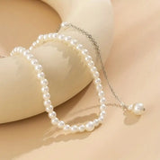 Calvée Pearls Necklace
