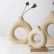Cubara Circular Ceramic Vase