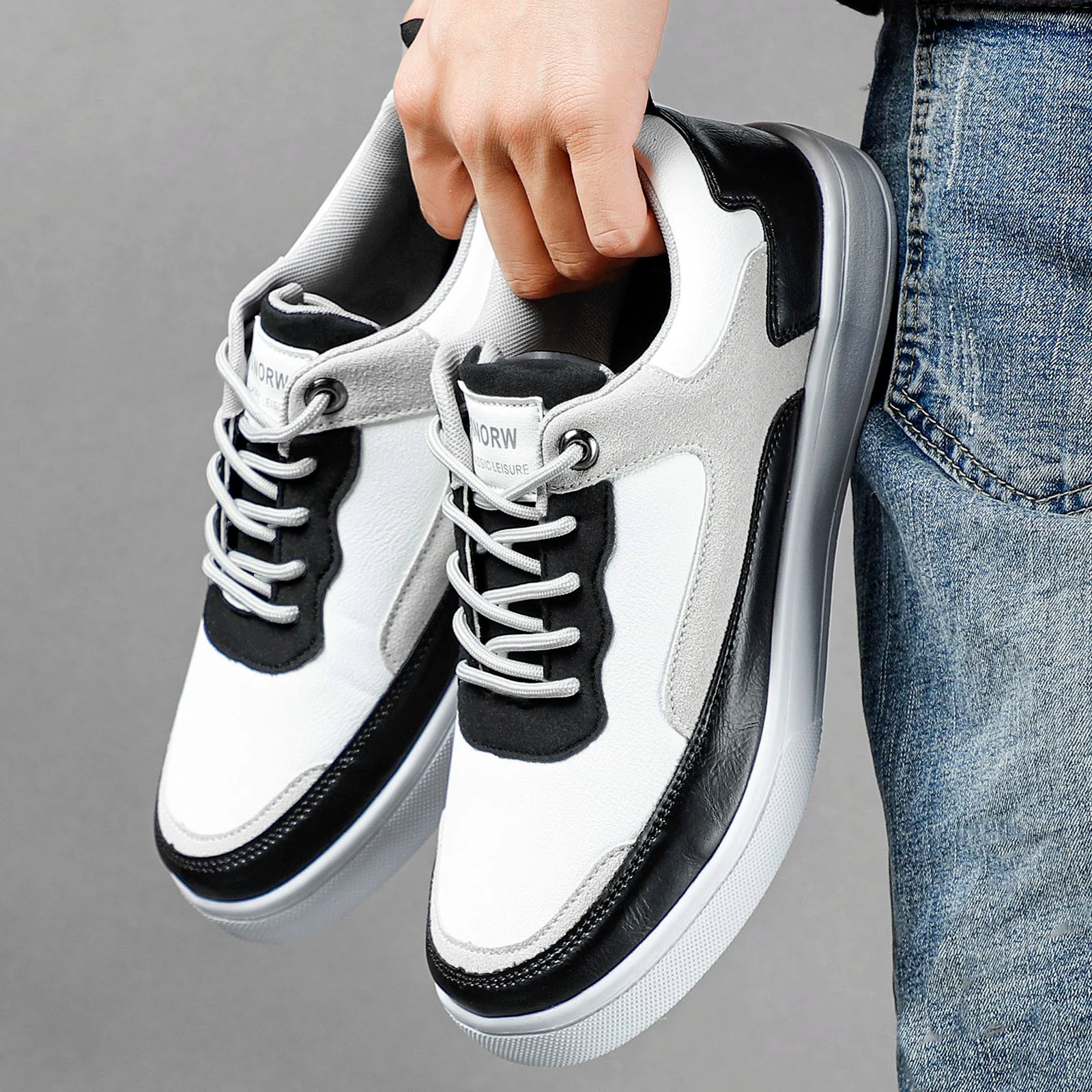Stonen Sneakers